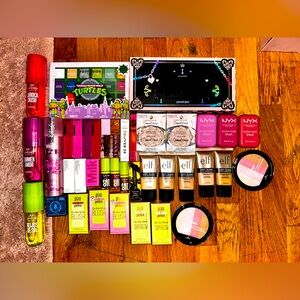 LARGE MAKEUP BUNDLE NEW & AUTHENTIC ONE SIZE WICKED COLOURPOP ELF NYX FENTY ETC